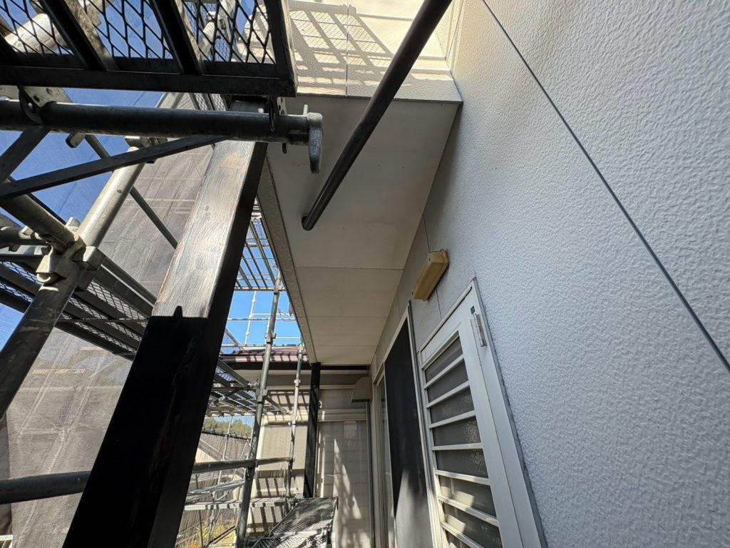 交換後の新しい軒天